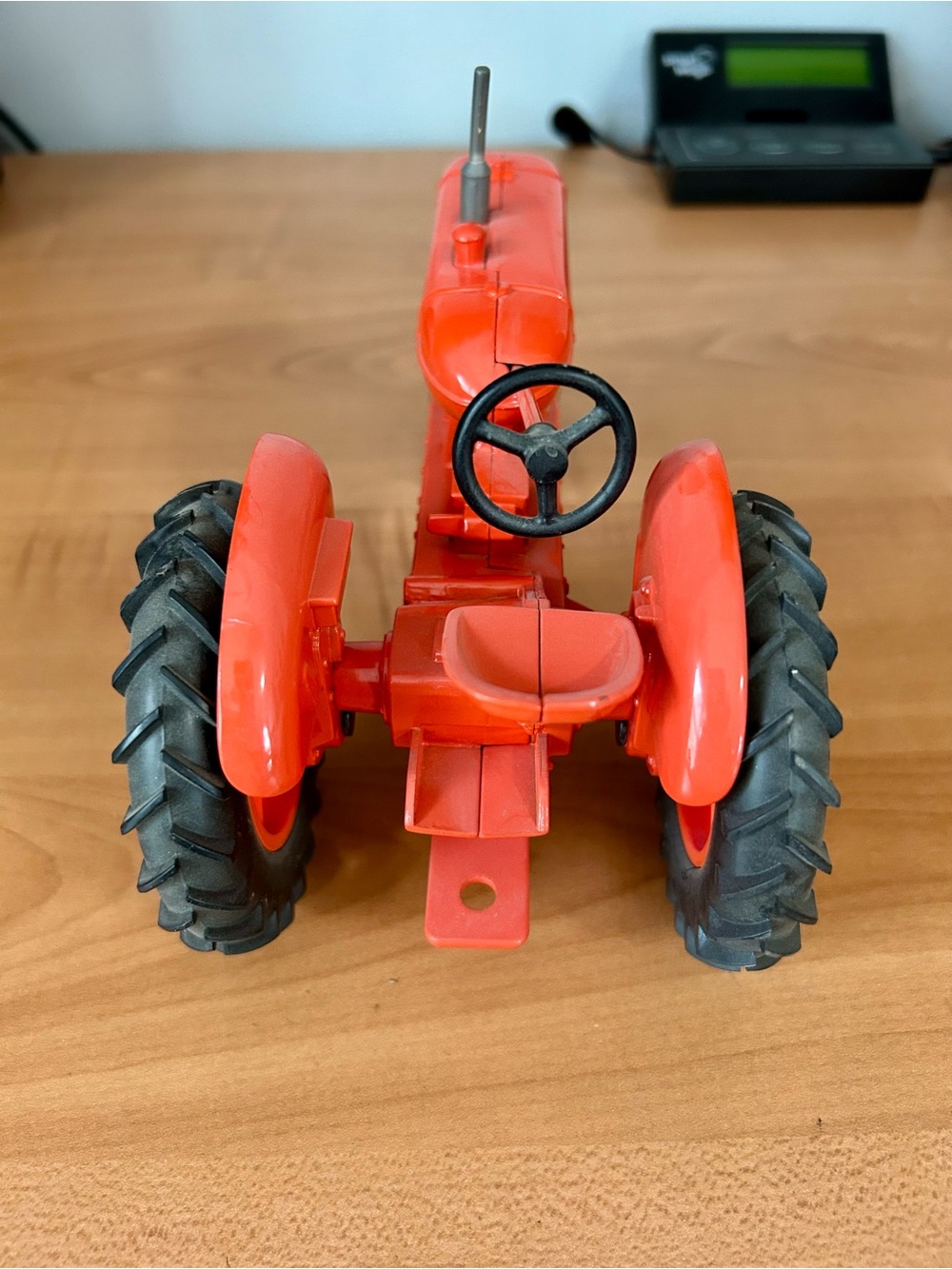 Vintage Allis Chalmers WD 45 Toy Tractor orange/black Ertl - Picture 4 of 7